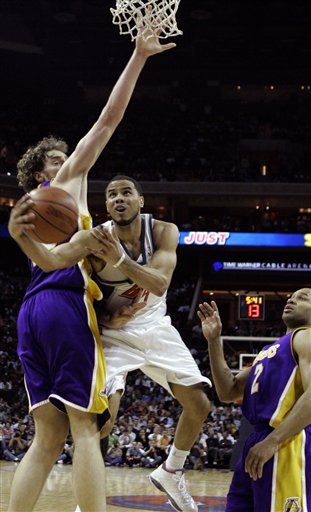 Lakers Bobcats Basketball